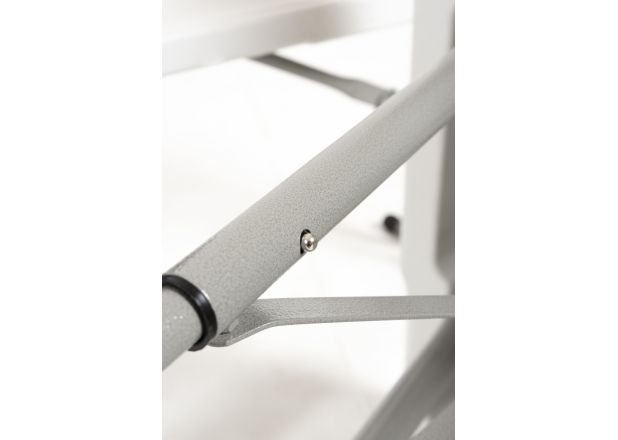 Conjunto Tolwa de mesa e bancos