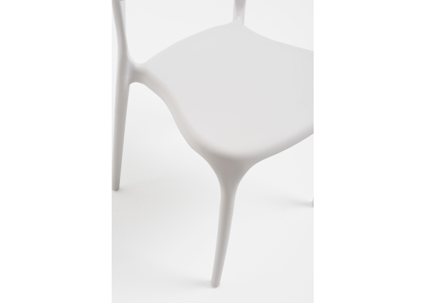 Silla Neail