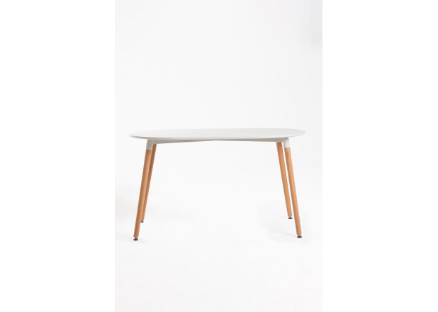 Mesa Nera Ovalada