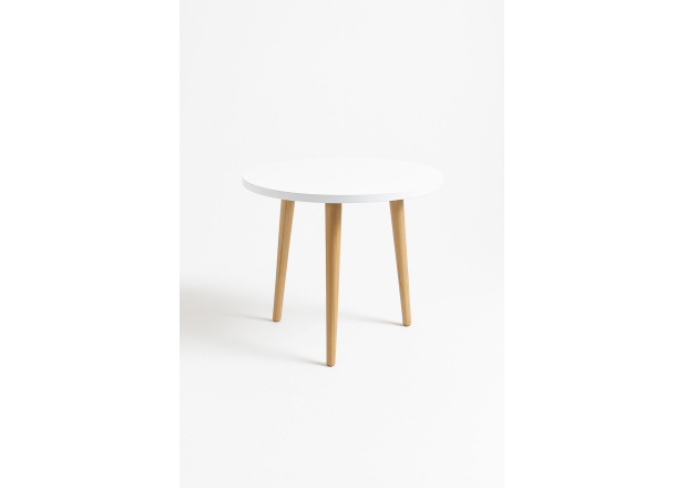 Pequena mesa Konpy