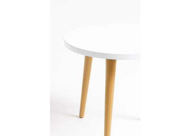 Pequena mesa Konpy