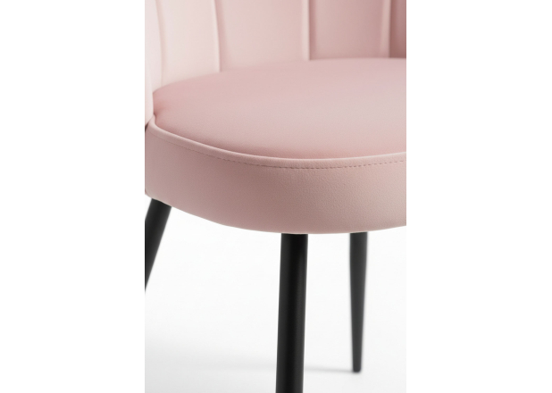 Cadeira Menpu Veludo Pernas Pretas